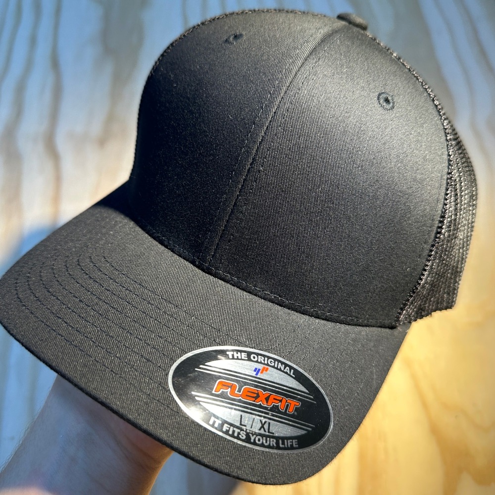 Port Authority Flexfit Black Mesh Back Trucker Hat Mens L/XL C812